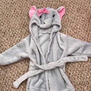 Elephant robe NWOT
